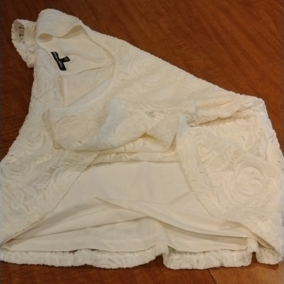 Cable and gauge Lacey lined short sleeve ladies top size  junior medium - Picture 6 of 6